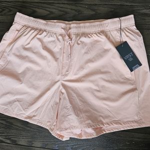 NEW Men's everyday shorts 5" inseam